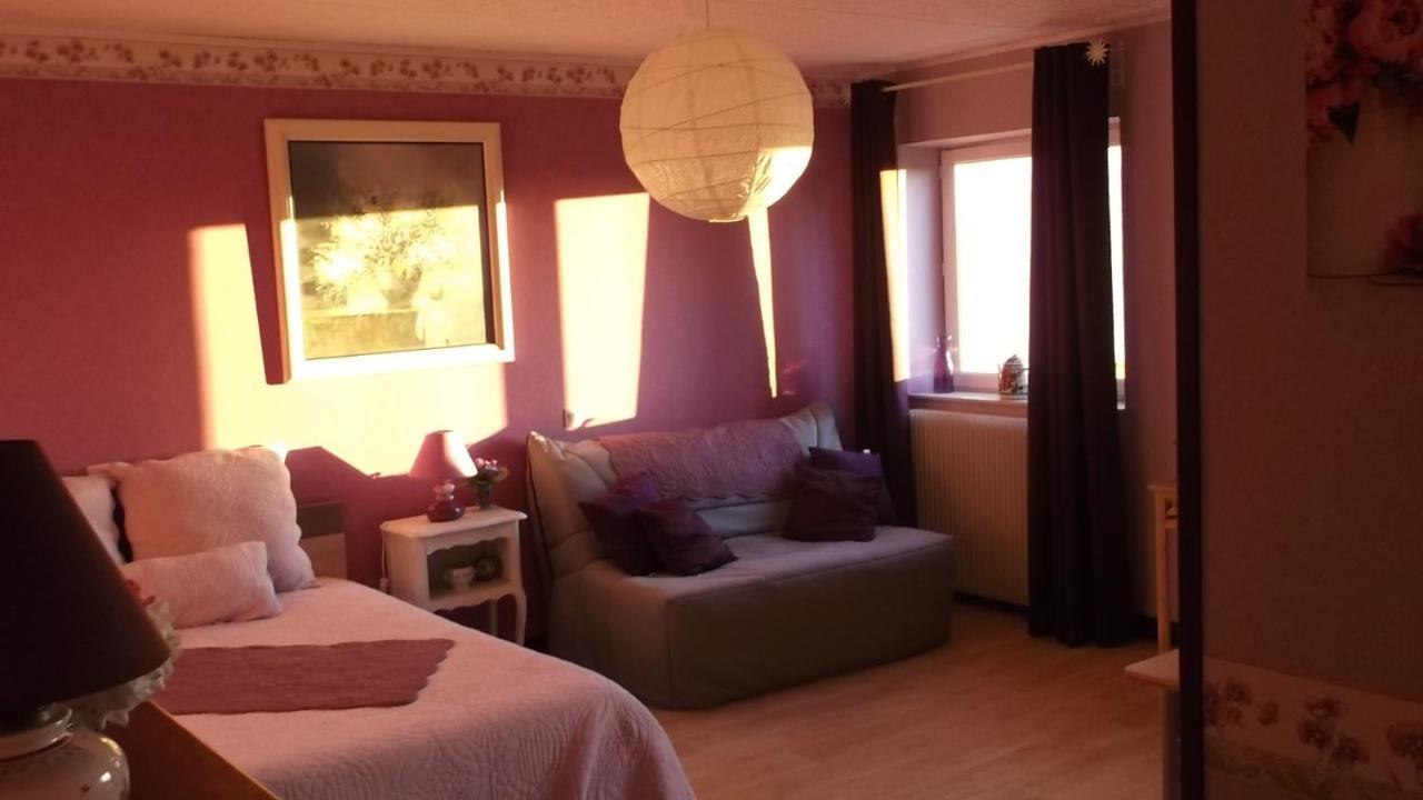 Bed and Breakfast Alain Et Flo Charancieu Экстерьер фото